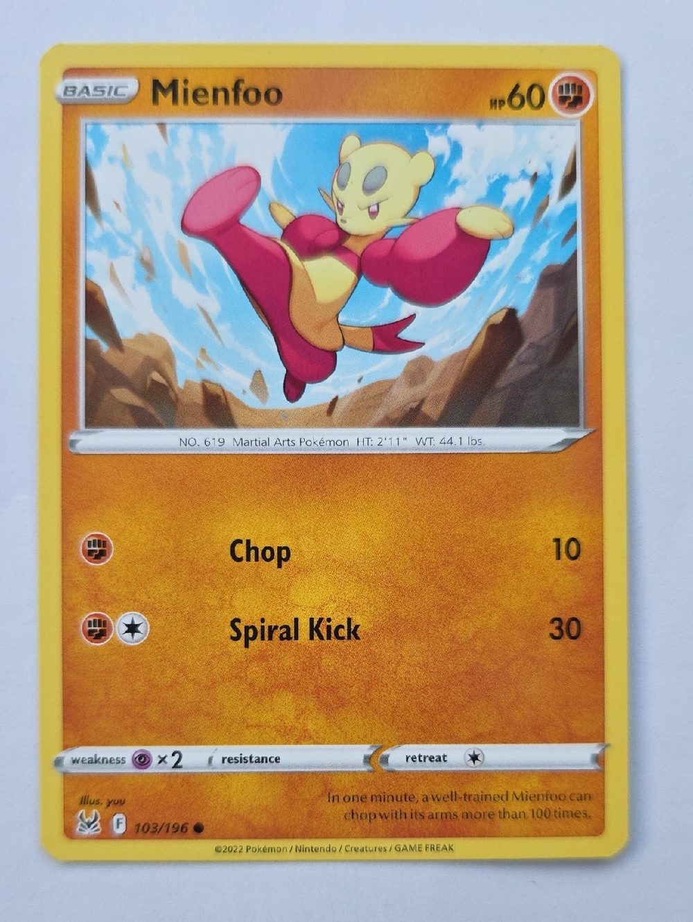 Pokemon Mienfoo Card